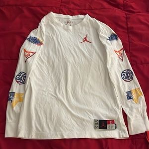 Nike Jordan Air long sleeve boys tee shirt Small Large white logo